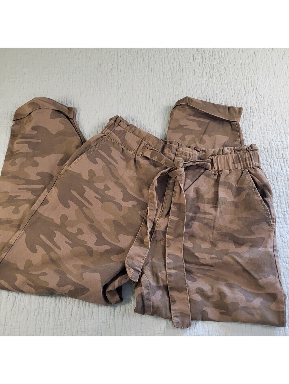 Stitch Star Women's 8 green Camo Cargo Pants zipper hook & eye  with Tie Waist